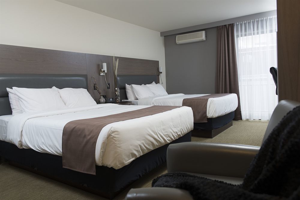 Hotel Rive Gauche Beloeil Buitenkant foto