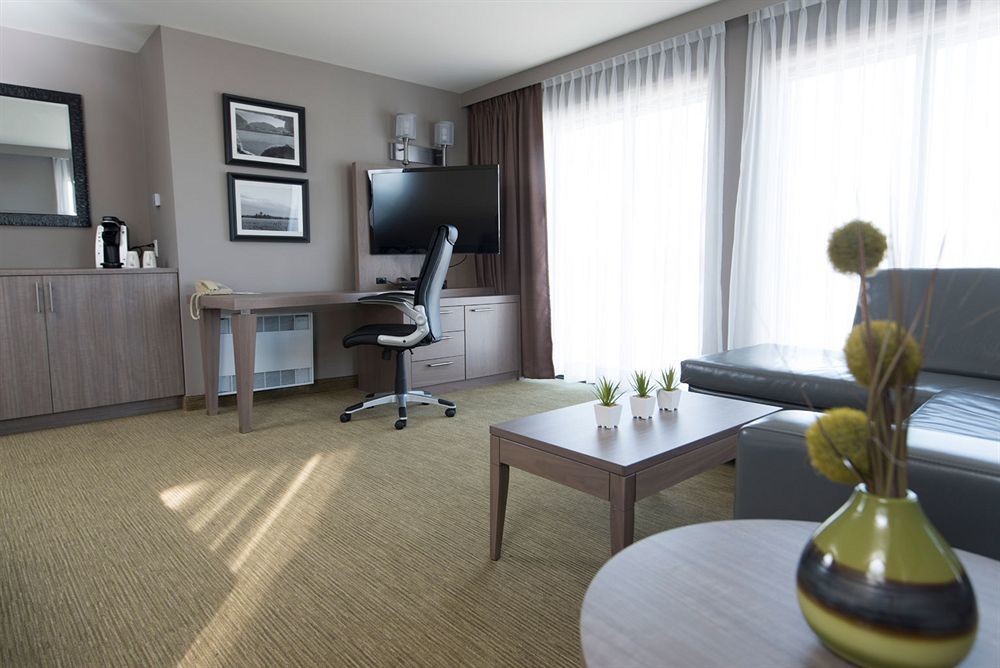 Hotel Rive Gauche Beloeil Buitenkant foto