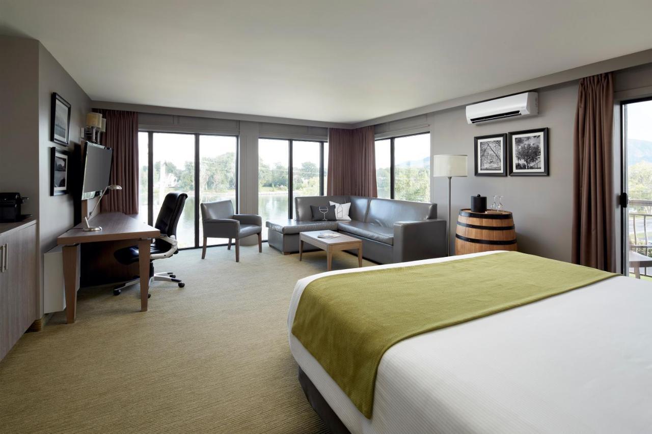 Hotel Rive Gauche Beloeil Buitenkant foto