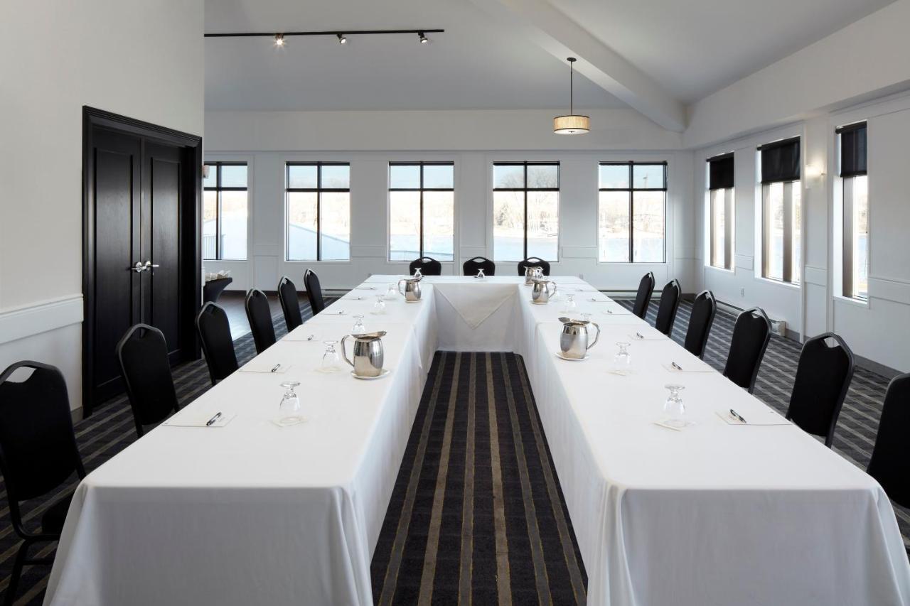 Hotel Rive Gauche Beloeil Buitenkant foto