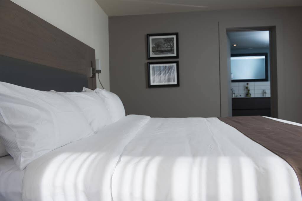 Hotel Rive Gauche Beloeil Buitenkant foto